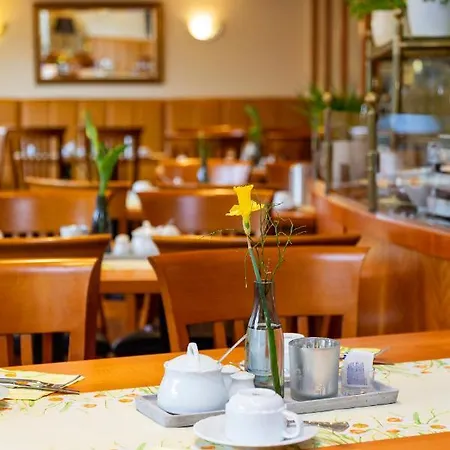 Hotel Dh Vec, Sehr Beliebtes & Leckeres Fruehstueck, Self-check-in